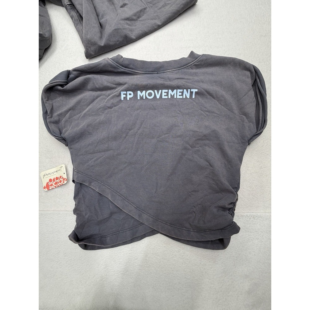 Free People Movement Hot Shot Logo Crossover Set Size Large Dark Shadow NWT - Picture 7 of 12
